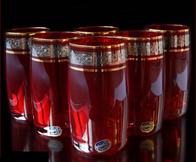 Богемское стекло набор стаканов Красные цветные стаканы Чехия
