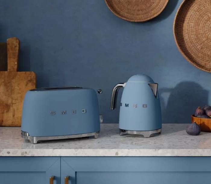 SMEG Италия Синий Шторм матовый чайник электрический 1,7л  2400ВТ     2