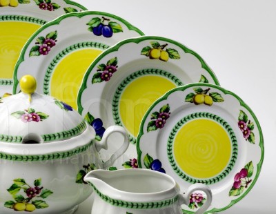 Thune (Тхун) набор сервировочных тарелок 18шт Чешский фарфоровый набор тарелок Садо с фруктами